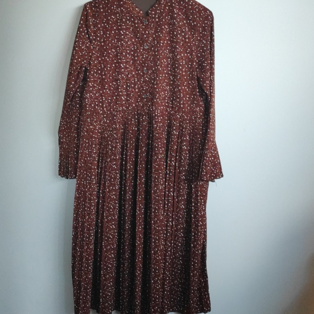 Pleated printed midi spring dress